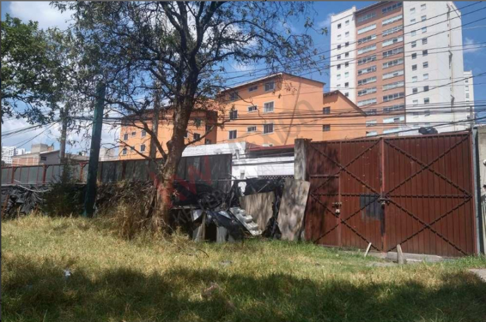 EXCELENTE OPORTUNIDAD DE TERRENO PARA INVERSIONISTAS