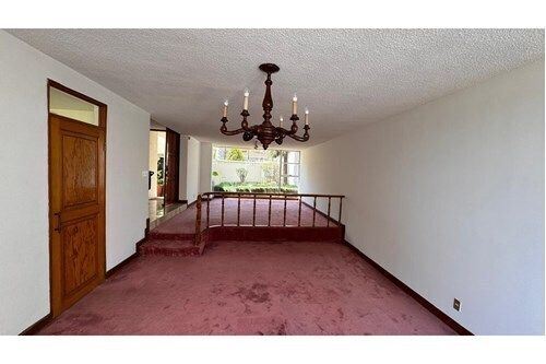 CASA CON JARDIN  EN VENTA BOSQUES DE BALUARTE HUIXQUILUCAN