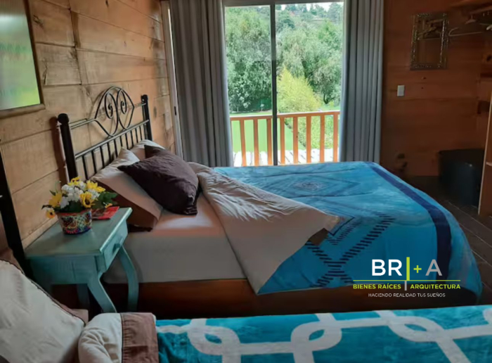 HERMOSA CASA CON ACCESO AL RIO