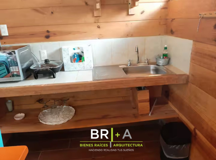 HERMOSA CASA CON ACCESO AL RIO