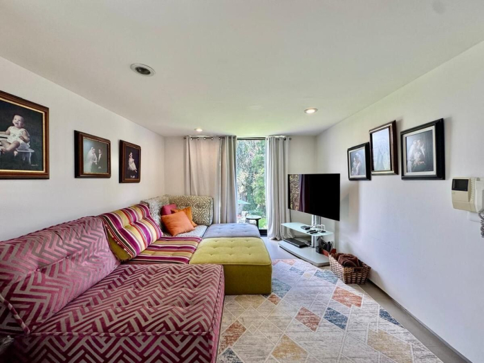 Magnifica casa en venta - Lomas Hipódromo