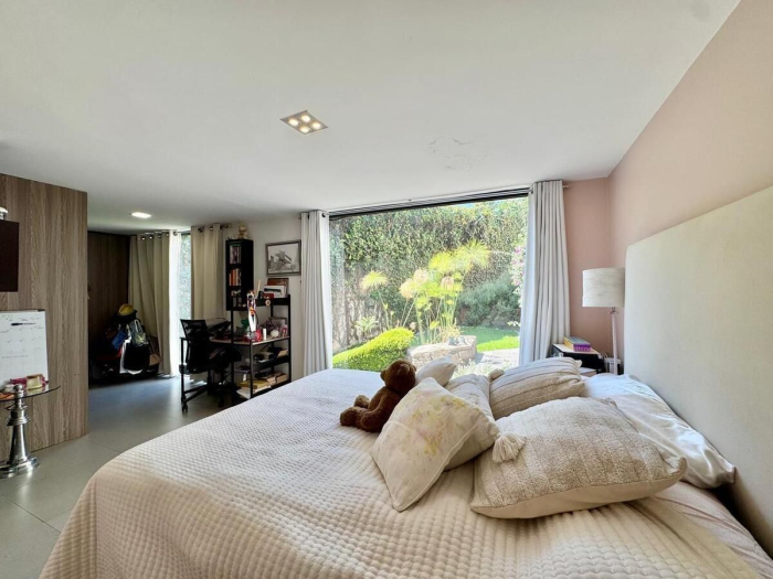 Magnifica casa en venta - Lomas Hipódromo