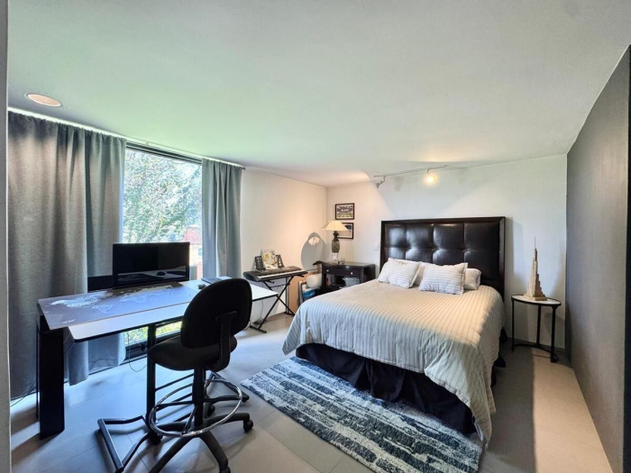 Magnifica casa en venta - Lomas Hipódromo