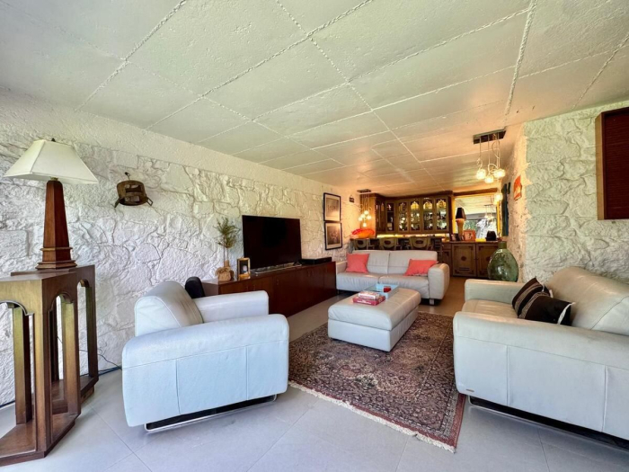 Magnifica casa en venta - Lomas Hipódromo