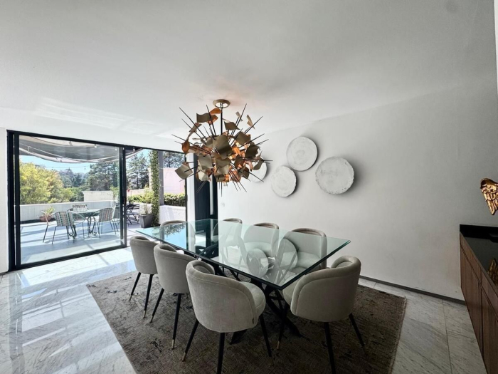 Magnifica casa en venta - Lomas Hipódromo