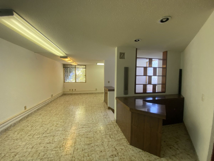 Casa en Venta. Satelite. Seguridad y amplios espacios.