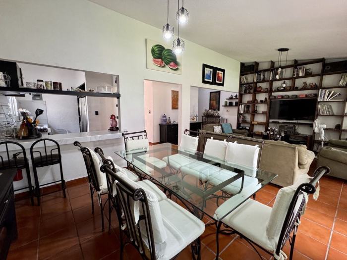 CASA EN VENTA LOMAS DE COCOYOC Doble Terreno fusionado