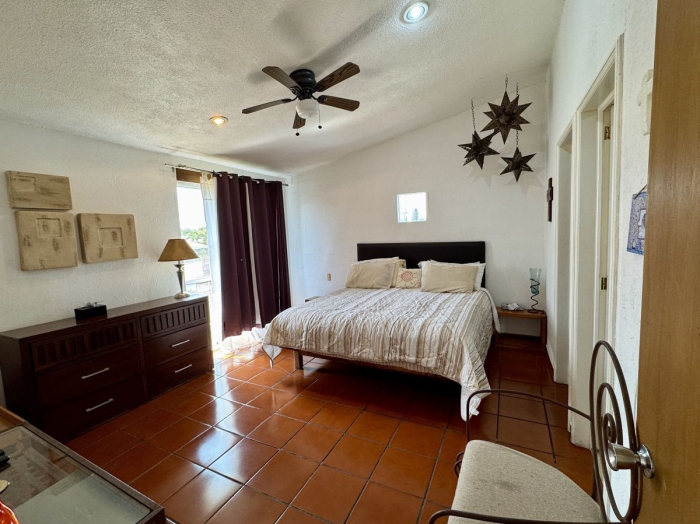CASA EN VENTA LOMAS DE COCOYOC Doble Terreno fusionado