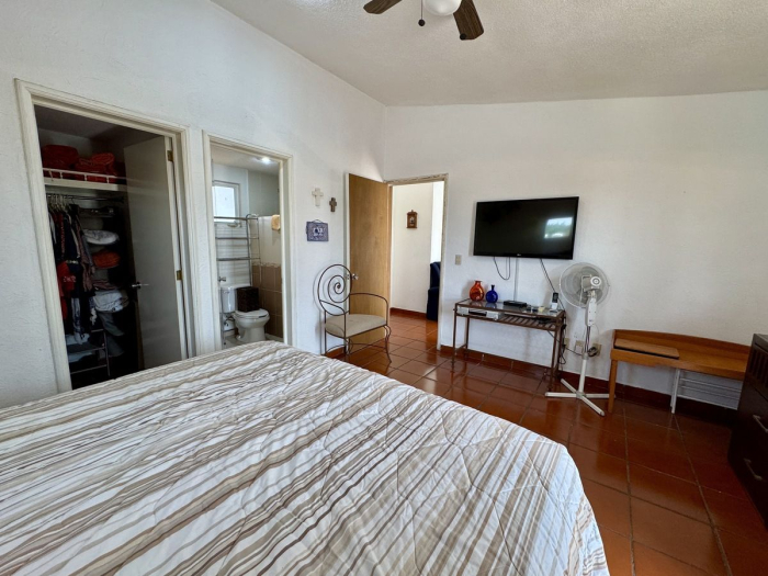 CASA EN VENTA LOMAS DE COCOYOC Doble Terreno fusionado