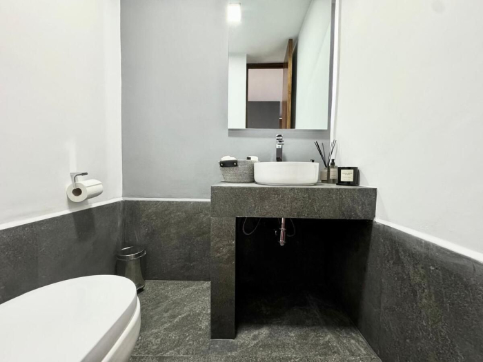 Magnifica casa en venta recién remodelada - Vista del Valle
