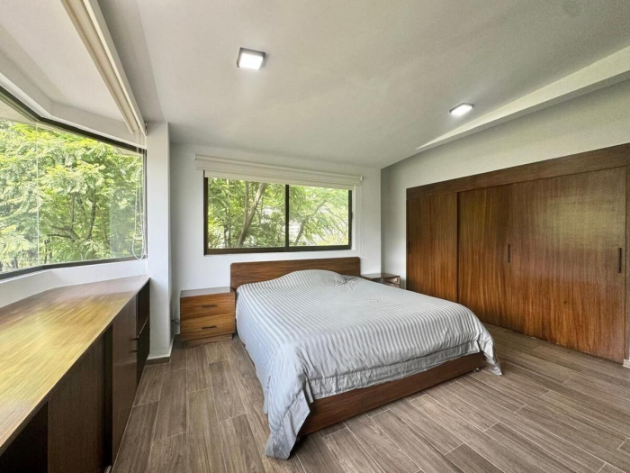 Magnifica casa en venta recién remodelada - Vista del Valle