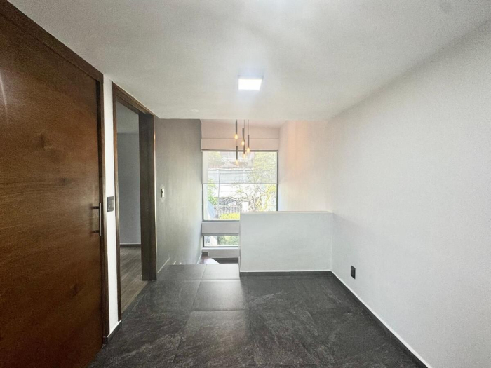 Magnifica casa en venta recién remodelada - Vista del Valle