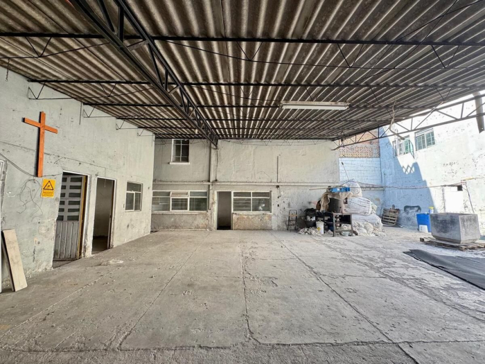 Terreno Habitacional en Insurgentes Norte: Ubicación Estratégica para Tu Proyect