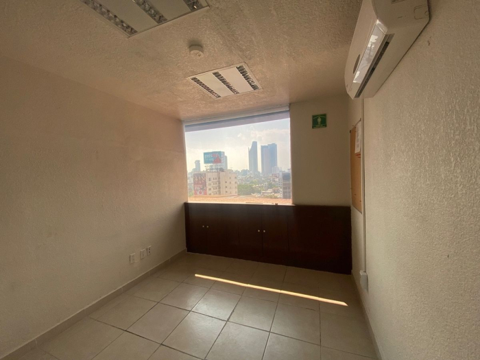 Renta de Oficina - Galerías Melchor Ocampo