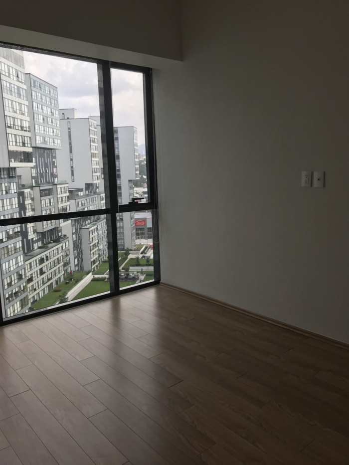 "lujoso departamento en venta en central park bosques de las palmas"