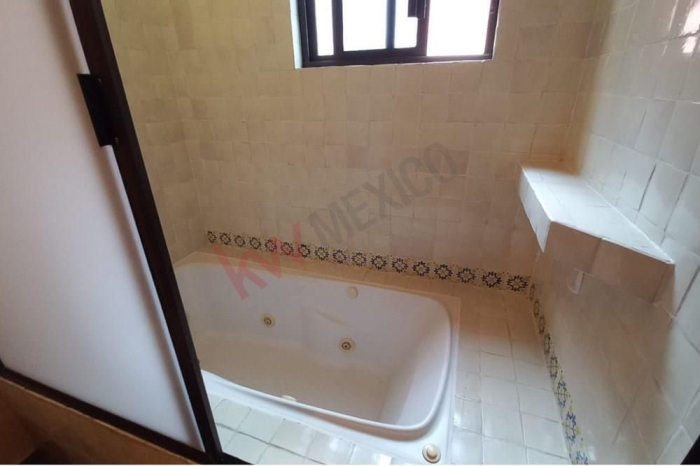 Hermosa Casa en condominio en Venta con jardín en Paseos Del Bosque, Naucalpan