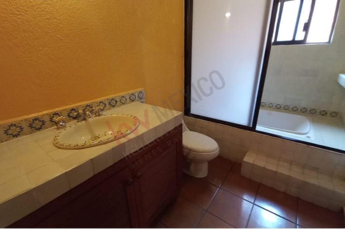 Hermosa Casa en condominio en Venta con jardín en Paseos Del Bosque, Naucalpan