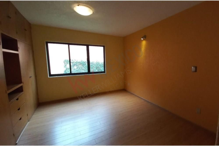 Hermosa Casa en condominio en Venta con jardín en Paseos Del Bosque, Naucalpan