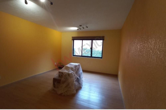 Hermosa Casa en condominio en Venta con jardín en Paseos Del Bosque, Naucalpan