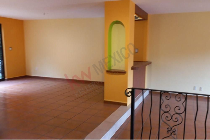 Hermosa Casa en condominio en Venta con jardín en Paseos Del Bosque, Naucalpan