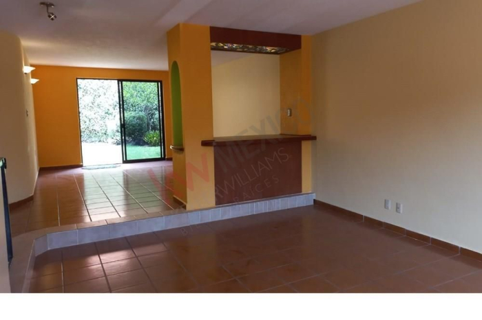 Hermosa Casa en condominio en Venta con jardín en Paseos Del Bosque, Naucalpan