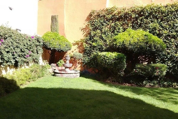 Hermosa Casa en condominio en Venta con jardín en Paseos Del Bosque, Naucalpan