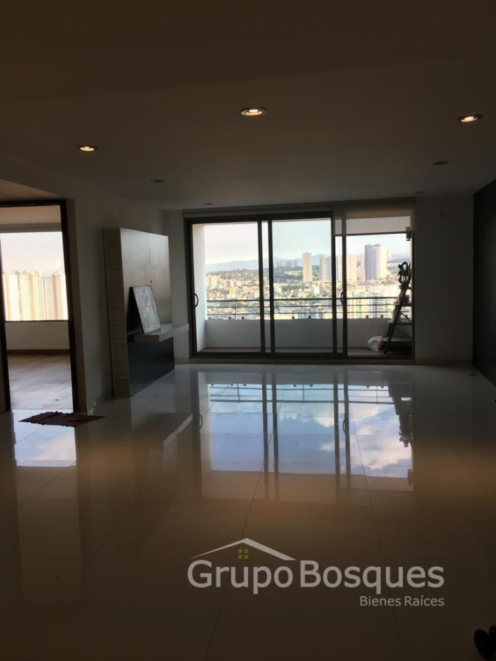 departamento en venta en parque interlomas hacienda de las palmas