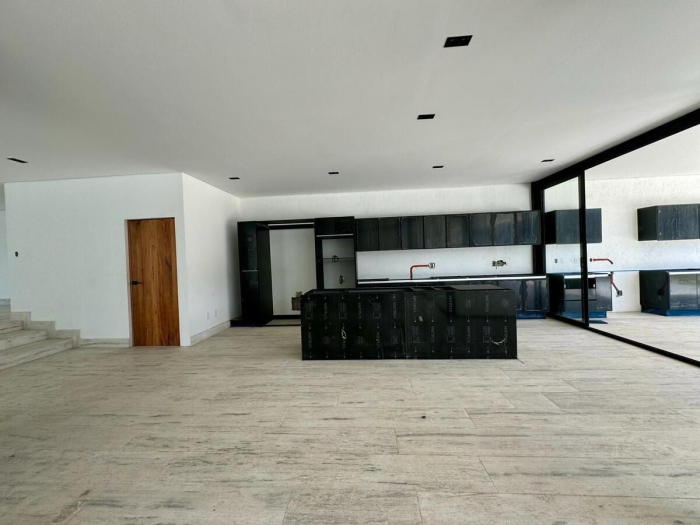 Espectacular propiedad en venta - Real de Acueducto, Bosque Real