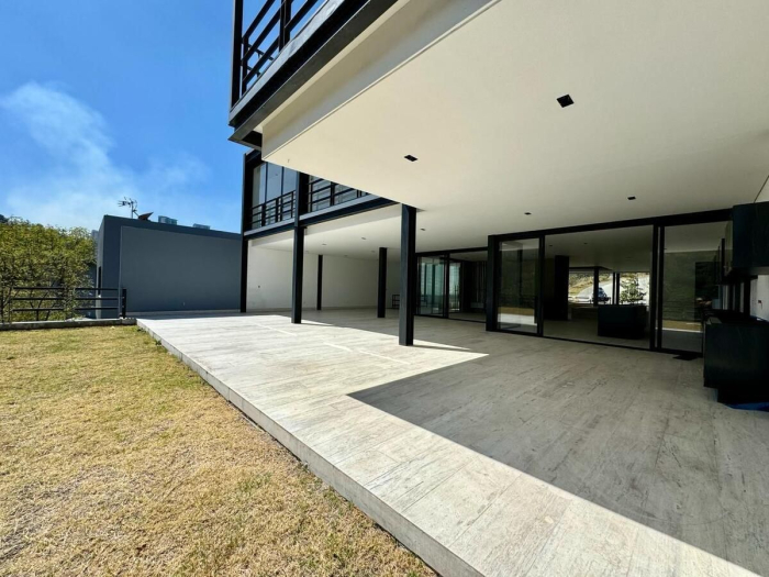 Espectacular propiedad en venta - Real de Acueducto, Bosque Real