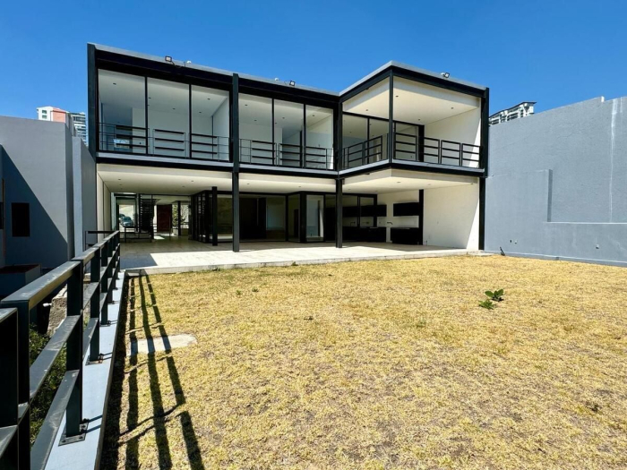 Espectacular propiedad en venta - Real de Acueducto, Bosque Real