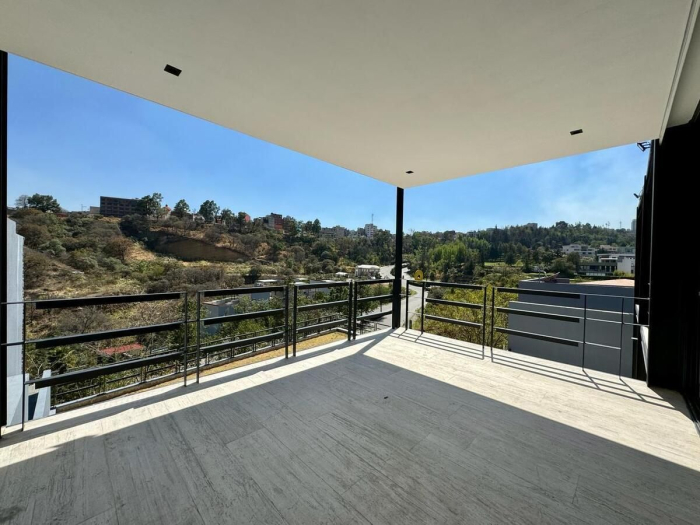 Espectacular propiedad en venta - Real de Acueducto, Bosque Real