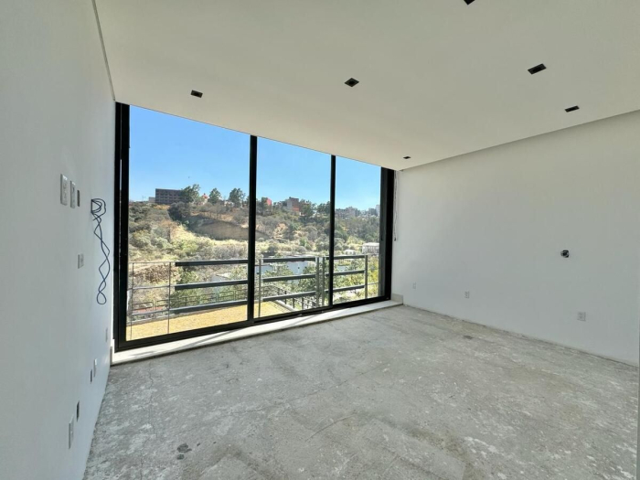 Espectacular propiedad en venta - Real de Acueducto, Bosque Real