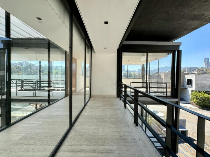 Espectacular propiedad en venta - Real de Acueducto, Bosque Real