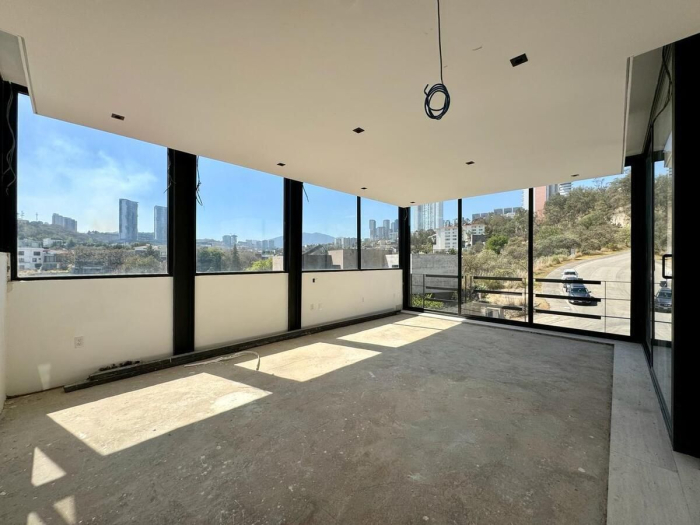 Espectacular propiedad en venta - Real de Acueducto, Bosque Real