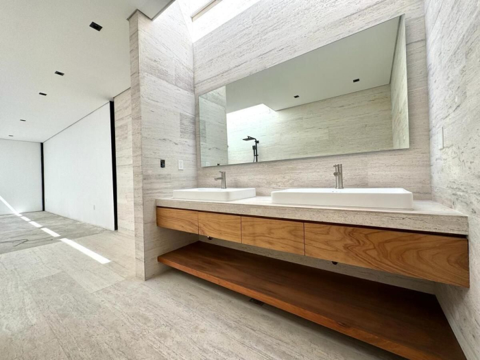 Estrena espectacular residencia en Real de Acueducto, Bosque Real.