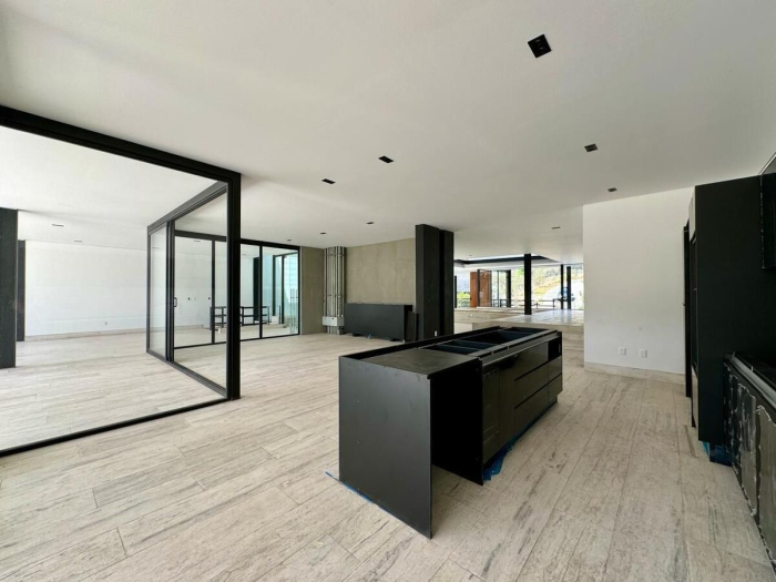 Estrena espectacular residencia en Real de Acueducto, Bosque Real.