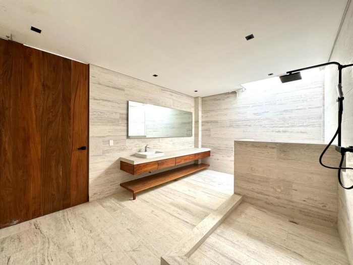 Estrena espectacular residencia en Real de Acueducto, Bosque Real.