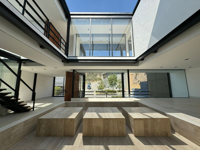 Estrena espectacular residencia en Real de Acueducto, Bosque Real.