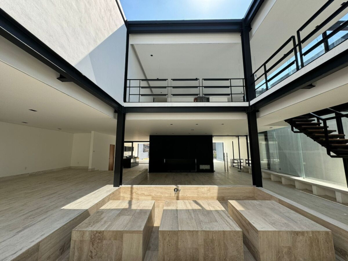 Estrena espectacular residencia en Real de Acueducto, Bosque Real.