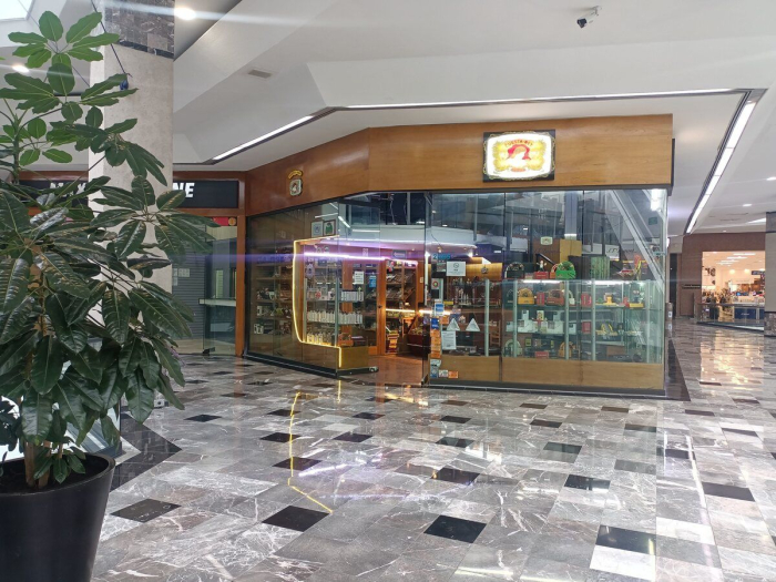 local u17 en venta ¡como inversión! centro comercial interlomas