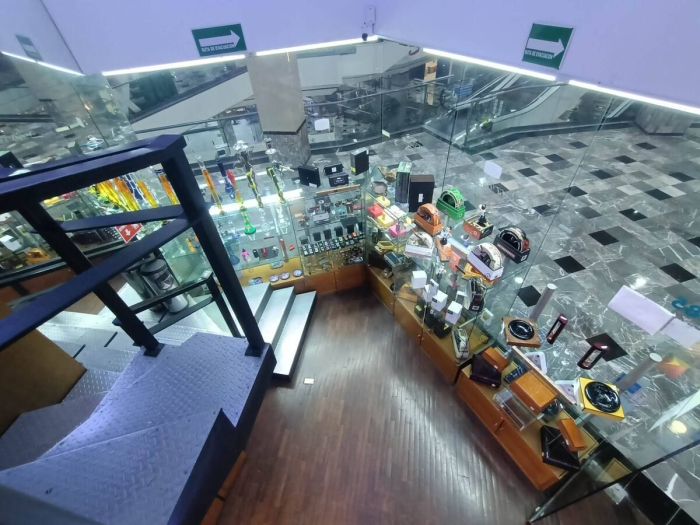 local u17 en venta ¡como inversión! centro comercial interlomas