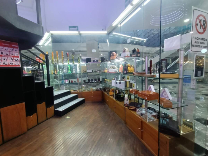 local u17 en venta ¡como inversión! centro comercial interlomas