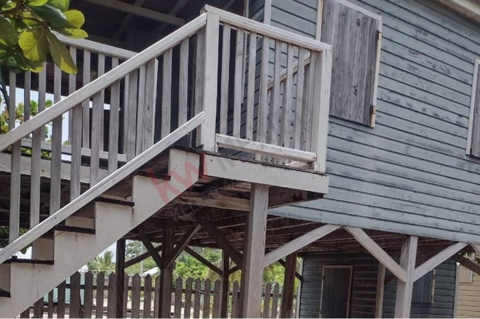 Terreno con cabañas a orilla de playa en Xcalak Quintana Roo