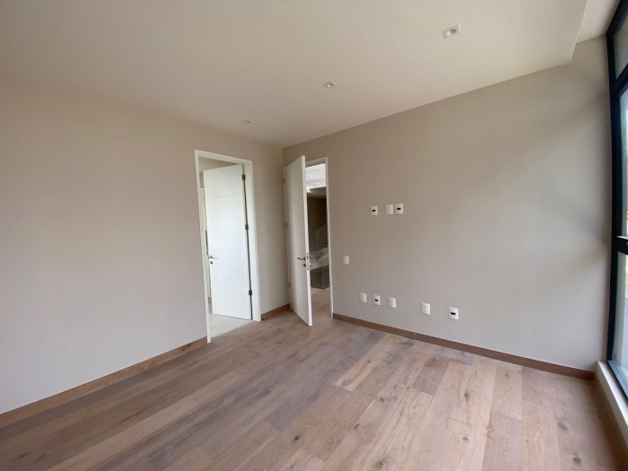 Estrena preciosa Casa en Venta. Bosque Real.