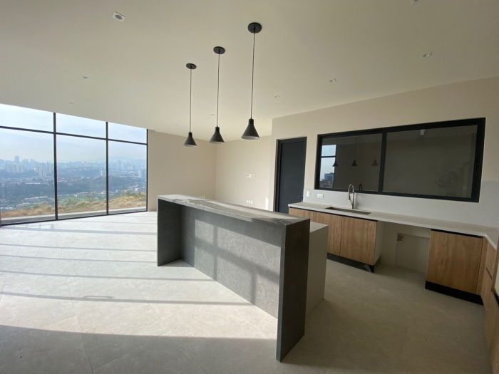Estrena preciosa Casa en Venta. Bosque Real.