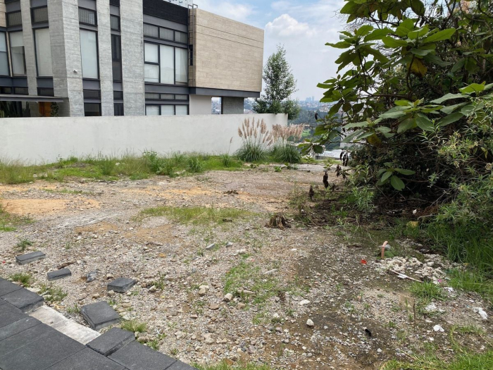 Terreno en La Vista by Bosque real