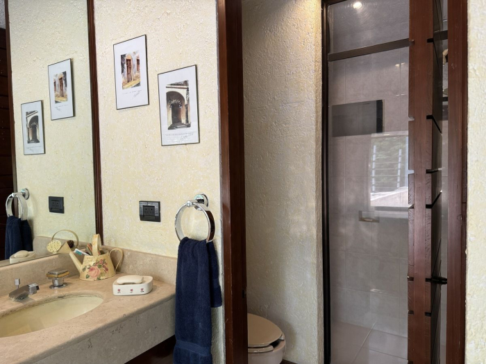 Casa en venta . Calle cerrada. Lomas Anahuac, Interlomas, Tecamachalco.