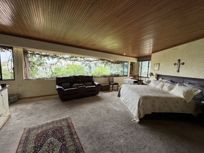 Casa en venta . Calle cerrada. Lomas Anahuac, Interlomas, Tecamachalco.