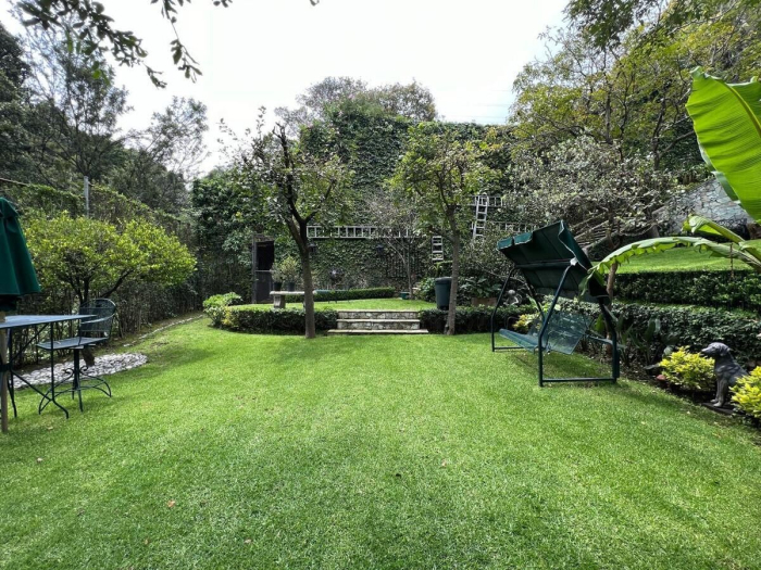 Estupenda casa con seguridad en venta - La Herradura