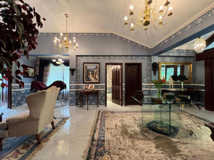 Impresionante Residencia en Venta - La Herradura